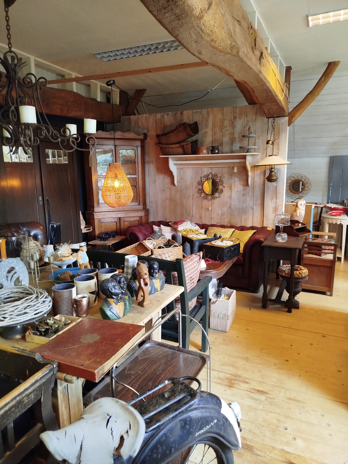 Brocante item